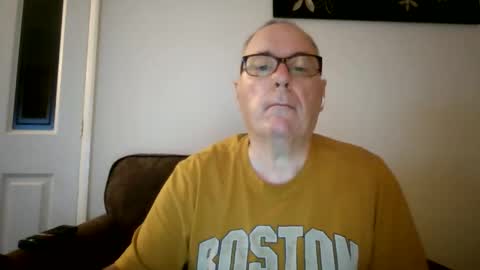 Snapshot of domjolly08 chatting on October 7, 2025, 9:01 pm David uk online show from October 7, 2025, 9:01 pm