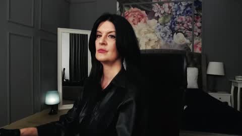 Snapshot of dommelisa chatting on February 22, 2025, 4:40 am Dom Melisa online show from February 22, 2025, 4:40 am