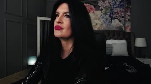 Snapshot of dommelisa chatting on November 16, 2025, 9:31 pm Dom Melisa online show from November 16, 2025, 9:31 pm