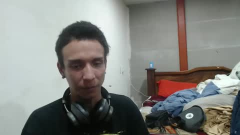 Snapshot of doncanmcleaod chatting on January 5, 2025, 9:14 pm D0N online show from January 5, 2025, 9:14 pm