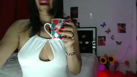 Snapshot of doncella_7 chatting on February 15, 2025, 9:05 am doncella_7 online show from February 15, 2025, 9:05 am