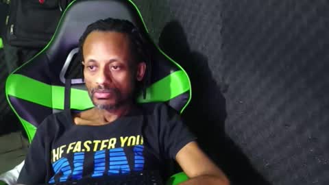 dondiego5511 online show from March 6, 2026, 10:50 pm