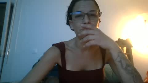 Snapshot of donna_cira chatting on June 12, 2026, 1:37 am donna_cira online show from June 12, 2026, 1:37 am