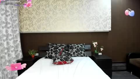 Snapshot of donnaaa_evans chatting on December 3, 2024, 3:30 am Donna On GMT2 Mon-Fri 3-9 AM online show from December 3, 2024, 3:30 am