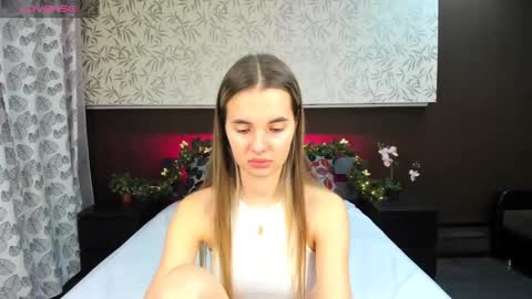 Snapshot of donnaaa_evans chatting on December 20, 2024, 10:32 pm Donna On GMT2 Mon-Fri 3-9 AM online show from December 20, 2024, 10:32 pm