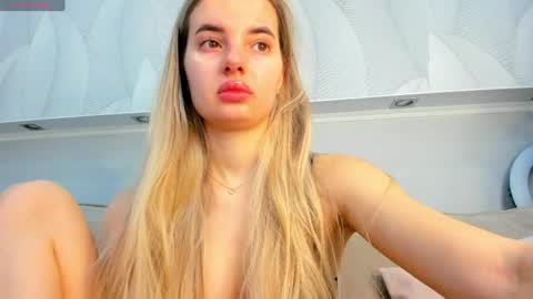 Donna On GMT2 Mon-Fri 3-9 AM online show from April 5, 2026, 12:52 am