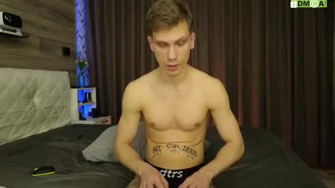 Snapshot of donnikon chatting on November 19, 2025, 7:03 pm Nikon online show from November 19, 2025, 7:03 pm