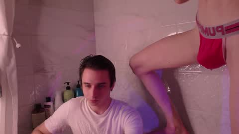 EliotKenny online show from December 22, 2024, 10:15 pm