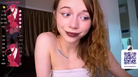 Snapshot of dontoke_ chatting on December 2, 2025, 4:24 pm Nicole online show from December 2, 2025, 4:24 pm