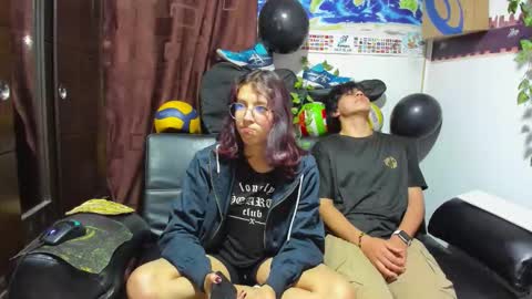 Snapshot of donuts_dd chatting on September 11, 2025, 8:58 am Donuts DD online show from September 11, 2025, 8:58 am