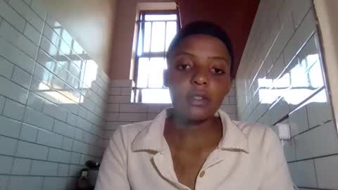 dora05191 online show from September 9, 2025, 8:25 am