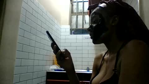 dora05191 online show from September 16, 2025, 8:43 pm