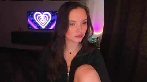 Dora Charmer online show from April 4, 2026, 2:14 pm