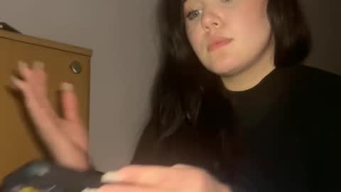 Snapshot of dorian1211 chatting on November 4, 2025, 10:20 pm Doriana online show from November 4, 2025, 10:20 pm