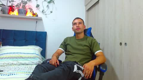 dorian_h online show from April 25, 2026, 1:08 am