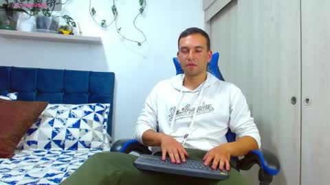 Snapshot of dorian_h chatting on June 3, 2026, 11:10 pm dorian_h online show from June 3, 2026, 11:10 pm
