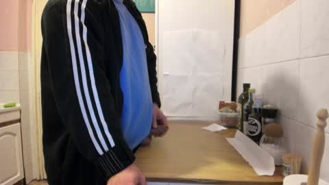 menu  below online show from January 16, 2025, 4:49 am