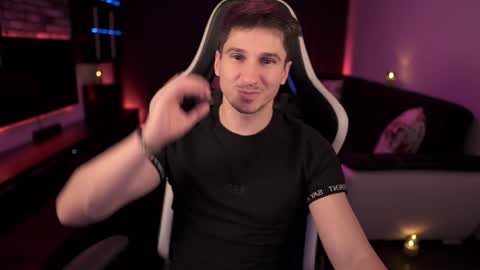 Snapshot of dorianreyes chatting on January 24, 2025, 12:31 am Dorian Reyes online show from January 24, 2025, 12:31 am