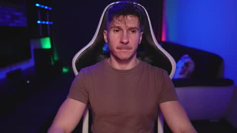 Snapshot of dorianreyes chatting on November 3, 2025, 10:42 pm Dorian Reyes online show from November 3, 2025, 10:42 pm