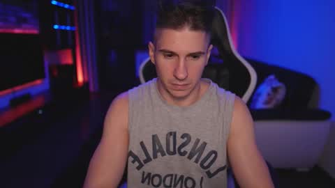 Snapshot of dorianreyes chatting on November 26, 2025, 12:44 am Dorian Reyes online show from November 26, 2025, 12:44 am