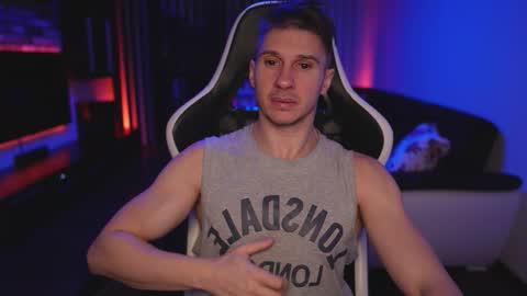 Snapshot of dorianreyes chatting on November 27, 2025, 10:23 pm Dorian Reyes online show from November 27, 2025, 10:23 pm