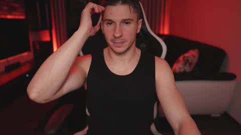 Snapshot of dorianreyes chatting on November 30, 2025, 9:52 pm Dorian Reyes online show from November 30, 2025, 9:52 pm