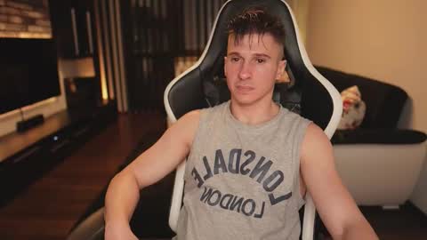 Snapshot of dorianreyes chatting on December 16, 2025, 11:10 pm Dorian Reyes online show from December 16, 2025, 11:10 pm