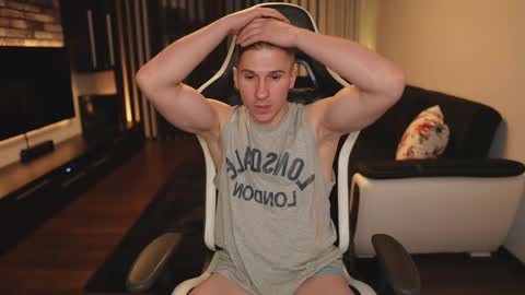 Snapshot of dorianreyes chatting on December 18, 2025, 12:17 am Dorian Reyes online show from December 18, 2025, 12:17 am