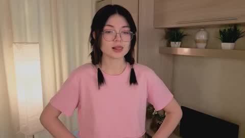 Snapshot of doris_lewis chatting on November 21, 2025, 6:12 am Maria online show from November 21, 2025, 6:12 am