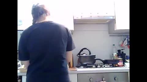 Dorrie Ann online show from December 31, 2024, 8:34 pm