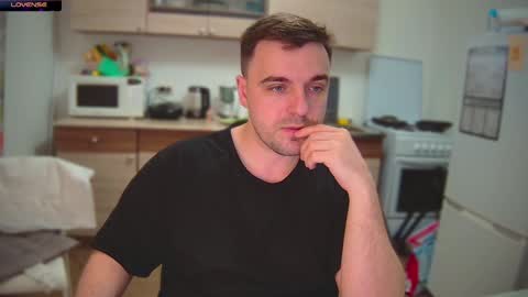 Snapshot of dosilasa chatting on December 4, 2024, 10:41 pm Sasha online show from December 4, 2024, 10:41 pm