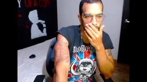 Snapshot of dostoyrodia_34 chatting on March 11, 2025, 9:59 pm will online show from March 11, 2025, 9:59 pm