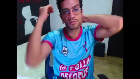 Snapshot of dostoyrodia_34 chatting on October 26, 2025, 1:44 am will online show from October 26, 2025, 1:44 am