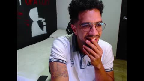 Snapshot of dostoyrodia_34 chatting on November 7, 2025, 5:07 am will online show from November 7, 2025, 5:07 am