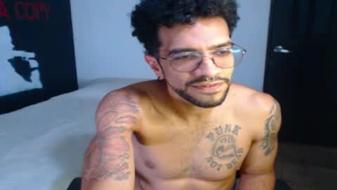 Snapshot of dostoyrodia_34 chatting on November 29, 2025, 8:12 pm will online show from November 29, 2025, 8:12 pm