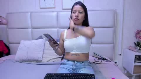 Snapshot of double_temptatiion_ chatting on April 1, 2026, 12:39 pm Vall Lufan online show from April 1, 2026, 12:39 pm