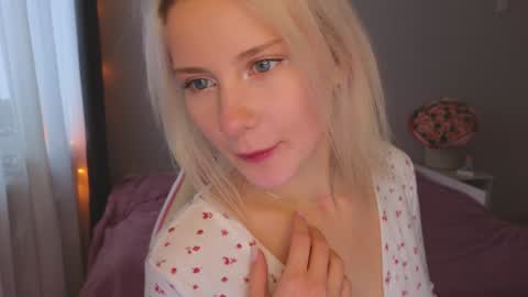 Lana  Eva  dont forget to give us a thumb up online show from December 26, 2024, 4:10 am