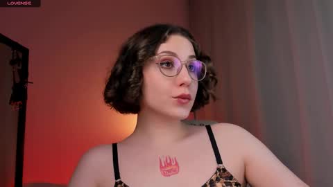 Snapshot of doublee_trouble chatting on February 23, 2025, 9:26 pm Eva ana Liza online show from February 23, 2025, 9:26 pm