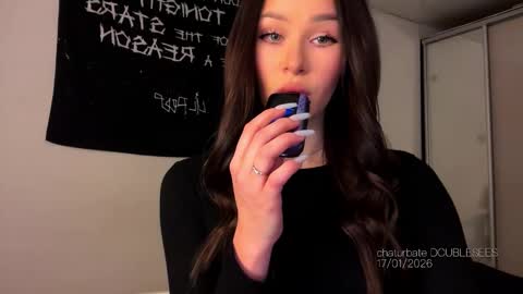 MOLLYYYY dont forget to give me a thumb up online show from January 17, 2026, 11:26 am