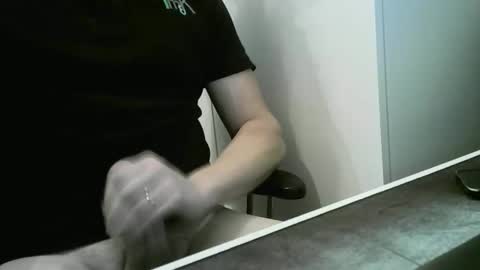 Snapshot of doudoudou1 chatting on February 23, 2026, 8:28 pm doudoudou online show from February 23, 2026, 8:28 pm