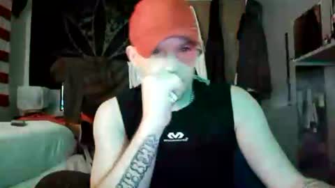 Snapshot of dougiebisme chatting on June 8, 2026, 5:19 am dougiebisme online show from June 8, 2026, 5:19 am