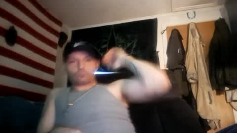 Snapshot of dougiebisme chatting on June 17, 2026, 11:01 am dougiebisme online show from June 17, 2026, 11:01 am