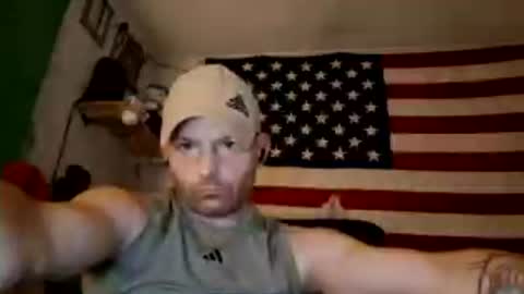 Snapshot of dougiebisme chatting on June 21, 2026, 5:54 am dougiebisme online show from June 21, 2026, 5:54 am