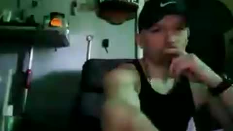 Snapshot of dougiebisme chatting on July 11, 2026, 5:37 pm dougiebisme online show from July 11, 2026, 5:37 pm