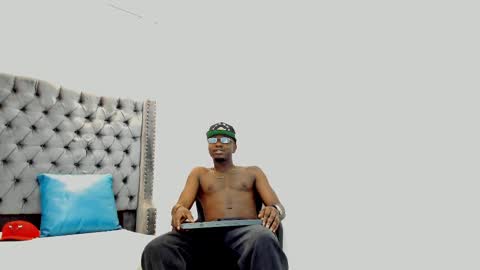 Snapshot of douglas_099 chatting on September 11, 2025, 12:49 pm DOUGLAS online show from September 11, 2025, 12:49 pm