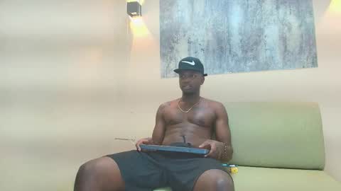 Snapshot of douglas_099 chatting on November 22, 2025, 7:46 pm DOUGLAS online show from November 22, 2025, 7:46 pm