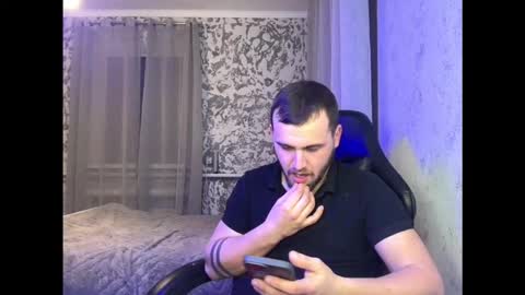 douglas_666 online show from February 15, 2026, 9:33 pm