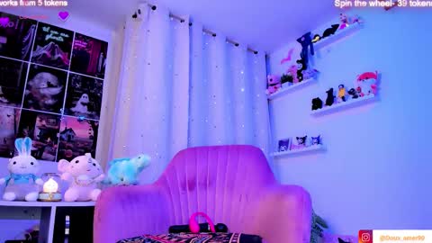 VickyHelp me to reach 300 thumbs up online show from November 7, 2025, 3:12 pm