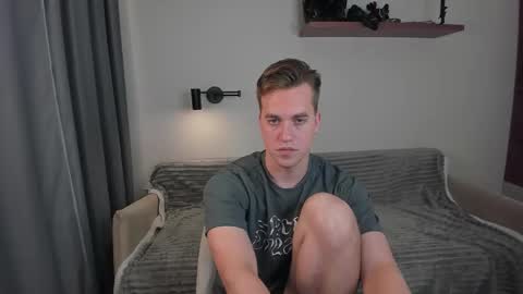 Snapshot of dr_your_dream chatting on September 13, 2025, 8:08 pm Mervin online show from September 13, 2025, 8:08 pm