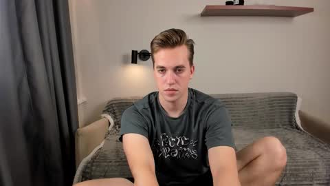 Snapshot of dr_your_dream chatting on October 8, 2025, 8:39 pm Mervin online show from October 8, 2025, 8:39 pm